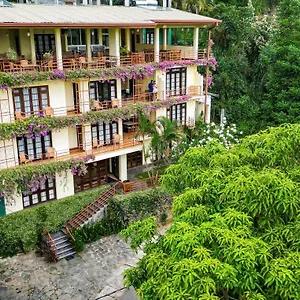 3* Resort Nature Walk