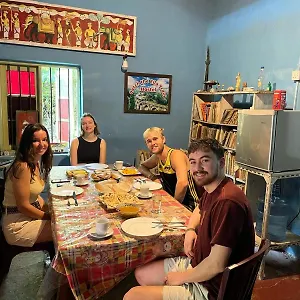 Catch The Ella Train Hostal